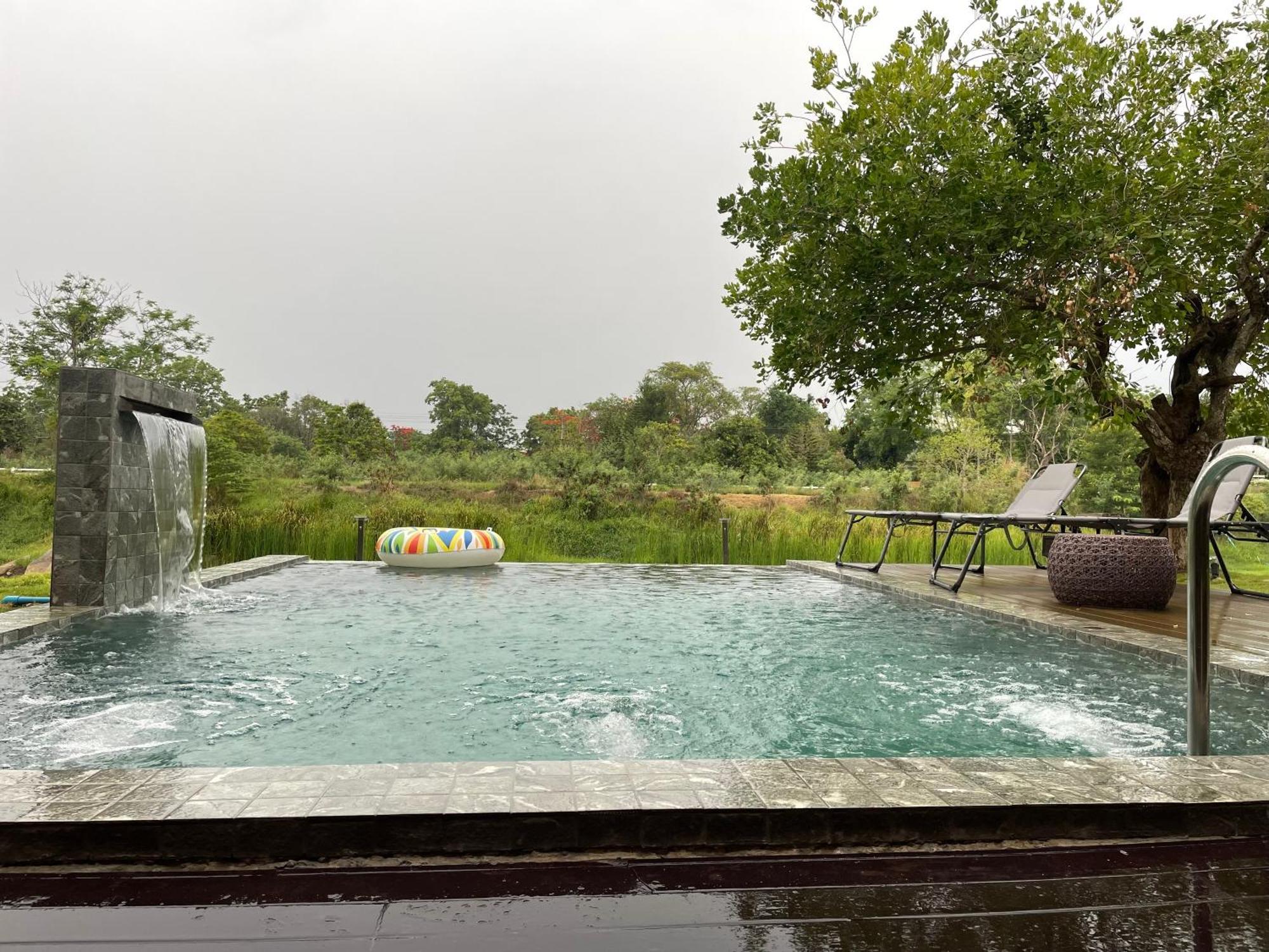 Momento Poolvilla Khaoyai บ้านขนงพระเหนือ ภายนอก รูปภาพ